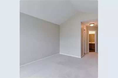 1 S Oakhurst Drive, Aurora, IL 60504 - Photo 15