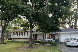 1116 Woodview Rd, Burr Ridge, IL 60527 - Photo 1