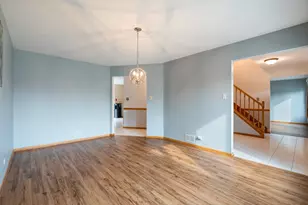 15020 Landings Ln, Oak Forest, IL 60452 - Photo 5