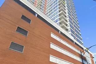 1600 S Prairie Ave, Chicago, IL 60616 - Photo 1