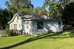 800 S River Rd, Fox River Grove, IL 60021 - Photo 29