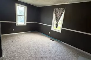 110 W Webb St, Carmi, IL 62821 - Photo 13
