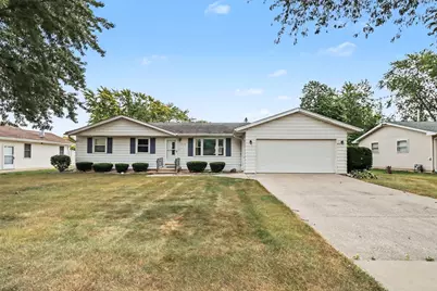 314 N Wabena Avenue, Minooka, IL 60447 - Photo 1