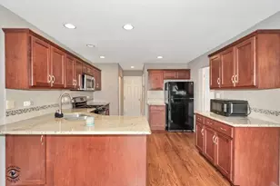 1390 Somerset Dr, Beecher, IL 60401 - Photo 7