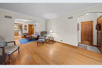 2828 N Melvina Avenue, Chicago, IL 60634 - Photo 3