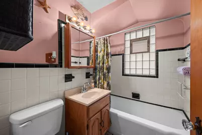 2828 N Melvina Avenue, Chicago, IL 60634 - Photo 13
