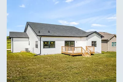 8557 Blue River Road, Rockford, IL 61107 - Photo 31