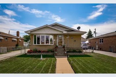 6113 W 80th Place, Burbank, IL 60459 - Photo 1