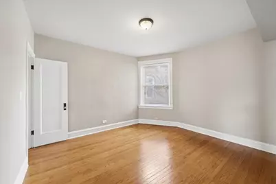 7730 S Essex Avenue #2, Chicago, IL 60649 - Photo 5