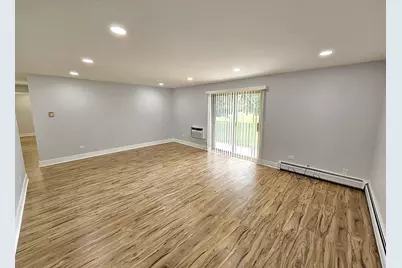 568 Fairway View Drive #2J, Wheeling, IL 60090 - Photo 3