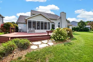 13 Bay Pointe Dr, Bloomington, IL 61704 - Photo 29