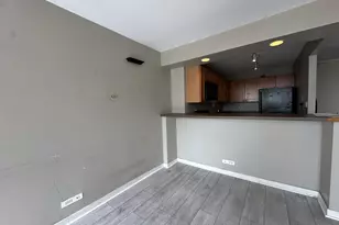 655 W Irving Park Rd, Chicago, IL 60613 - Photo 7