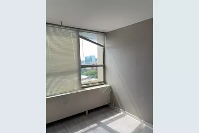 655 W Irving Park Road #1007, Chicago, IL 60613 - Photo 3