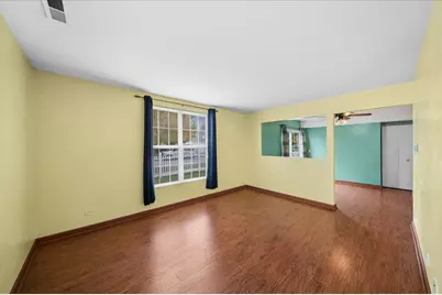 1572 Victoria Park Circle, Aurora, IL 60504 - Photo 11