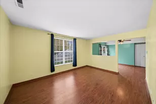 1572 Victoria Park Cir, Aurora, IL 60504 - Photo 11