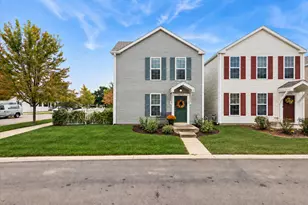 1572 Victoria Park Cir, Aurora, IL 60504 - Photo 1