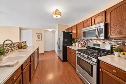 1572 Victoria Park Circle, Aurora, IL 60504 - Photo 5