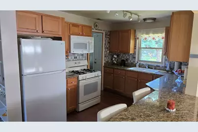 250 Marquette Street, Park Forest, IL 60466 - Photo 3