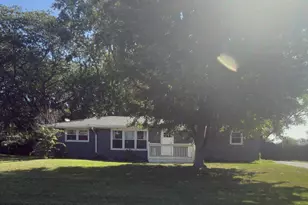 330 Lee St, Manhattan, IL 60442 - Photo 1