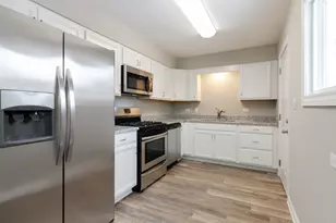 156 Terry Ct, Woodstock, IL 60098 - Photo 3
