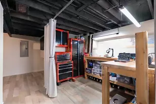 2637 W Coyle Ave, Chicago, IL 60645 - Photo 27