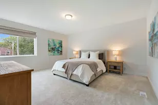 2637 W Coyle Ave, Chicago, IL 60645 - Photo 13