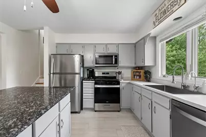 16 Woody Way, Oakwood Hills, IL 60013 - Photo 7