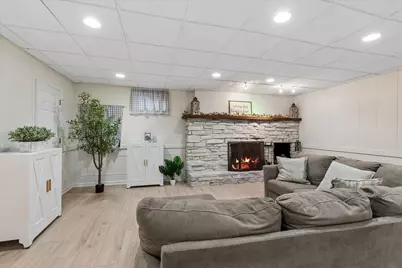 16 Woody Way, Oakwood Hills, IL 60013 - Photo 15