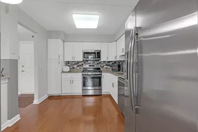 720 Creekside Drive #303, Mount Prospect, IL 60056 - Photo 7