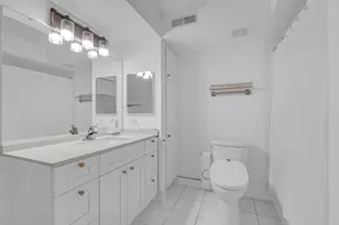 720 Creekside Dr, Mount Prospect, IL 60056 - Photo 15