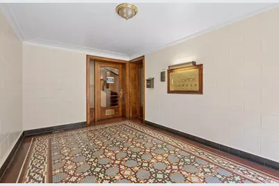 1534 E 59th Street #L2, Chicago, IL 60637 - Photo 3