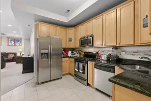 4426 S Calumet Ave, Chicago, IL 60653 - Photo 11