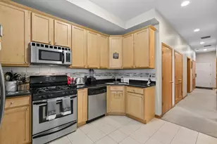 4426 S Calumet Ave, Chicago, IL 60653 - Photo 9