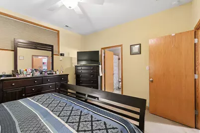 4426 S Calumet Avenue #G, Chicago, IL 60653 - Photo 13