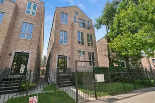 4426 S Calumet Ave, Chicago, IL 60653 - Photo 1