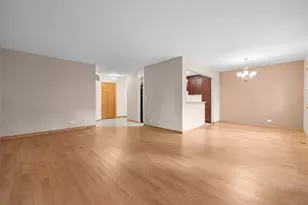 1602 Brittany Ct, Wheeling, IL 60090 - Photo 3