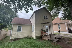 1507 E Washington St, Clifton, IL 61727 - Photo 1