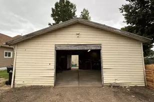 1507 E Washington St, Clifton, IL 61727 - Photo 23