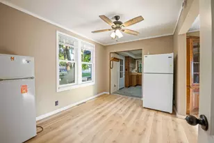 614 N Douglas St, Gilman, IL 60938 - Photo 9