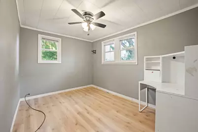 614 N Douglas Street, Gilman, IL 60938 - Photo 11