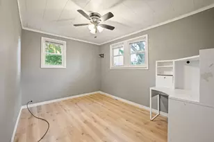 614 N Douglas St, Gilman, IL 60938 - Photo 11