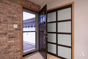 7934 W 81st Pl, Bridgeview, IL 60455 - Photo 5