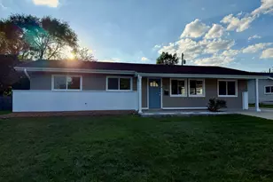 1420 Cooper Rd, Hoffman Estates, IL 60169 - Photo 3
