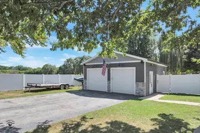 225 E Church Street, Sheridan, IL 60551 - Photo 21