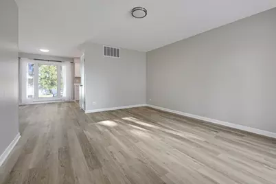 1031 Maple Lane, Elk Grove Village, IL 60007 - Photo 5