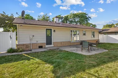 1031 Maple Lane, Elk Grove Village, IL 60007 - Photo 21