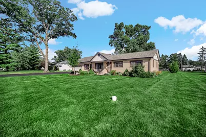 8210 Hillcrest Drive, Orland Park, IL 60462 - Photo 3