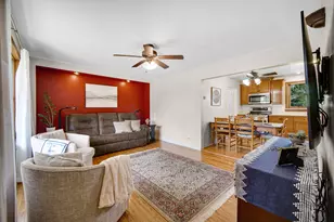8210 Hillcrest Dr, Orland Park, IL 60462 - Photo 15