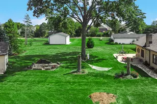 8210 Hillcrest Dr, Orland Park, IL 60462 - Photo 5
