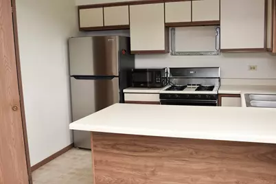 34020 N White Oak Lane #31D, Gurnee, IL 60031 - Photo 5